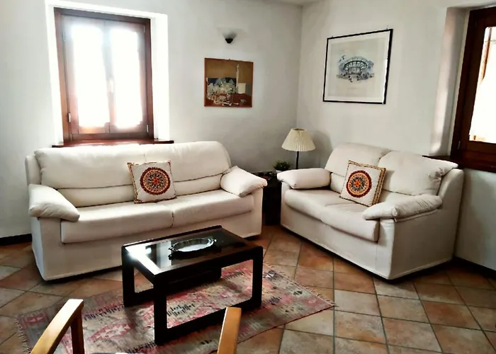 La Dolce Villa Clastra